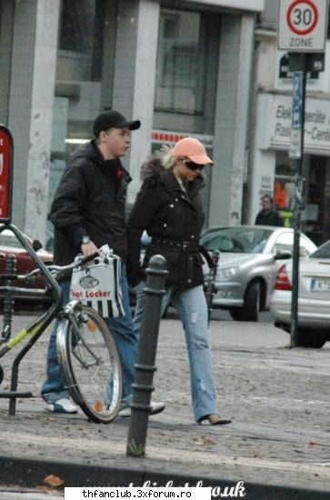 Aici punem poze cu Ann-Kathrin - app: eu cred k pretena sau ex pretena lui gustav - .::Tom::.