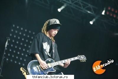 CUM vii s-ar parea th fara unul din membri????!! - nush dar....mie una fara tom mi s-ar - .::Tokio Hotel::.