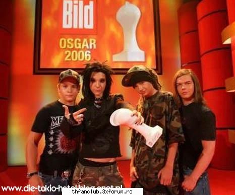 Istoria Tokio Hotel.... - ok deci la premii mai trebuie adaugat si - .::Tokio Hotel::.