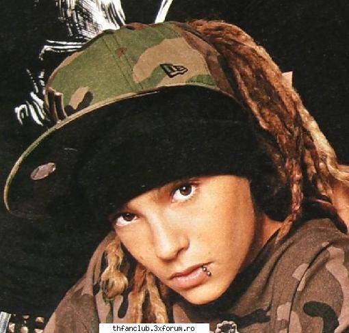 La multi ani Tom!!!!aniversarea de 17 ani... - o sa incep eu........ happy birthday...happy - .::Tom::.