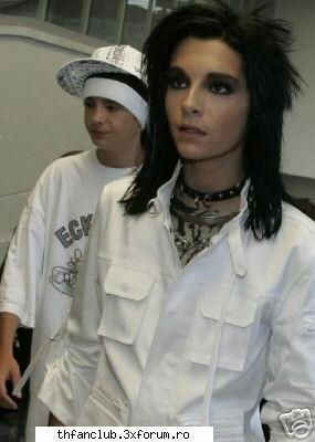 Managerul lor...... - nu mai am...acuma va pun o poza q tom si bill - .::Tokio Hotel::.