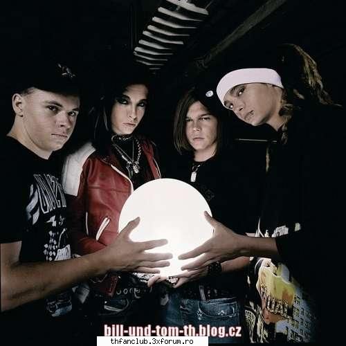 Noi antifani impotriva Tokio Hotel - faza ii ca aseara , unul spunea ca RBD sunt cei - .::Pro & Contra::.