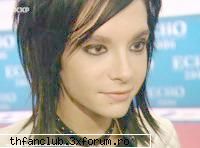 Oare ce face el in acest moment? - poi acum e ora 10:27....ia sa vedem...io cred ca - .::Tom::.