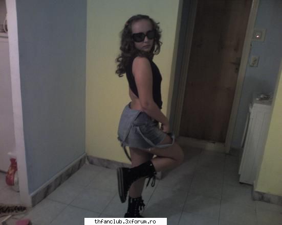 Poze cu noi - am mai pus si eu una......gata numai poon......ca - .::About Us::.
