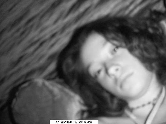 Poze cu noi - hmmzz.....cuv caracteristice......is o cretzulik - .::About Us::.