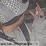 fun pics with tom:D+comentarii - te iei de parul meu sau ce???sau d cine t iei ma?? - .::Tom::.