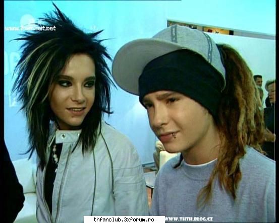 fun pics with tom:D+comentarii - sa mai poon ca m-am cam pliktisit tom: ce mah, ce - .::Tom::.