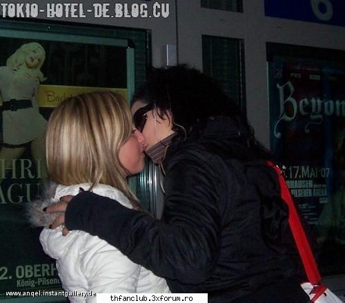hai h va pun ceva!!!! - bah ce parere avetzi despre poza asta dati-va cu - .::Bill::.