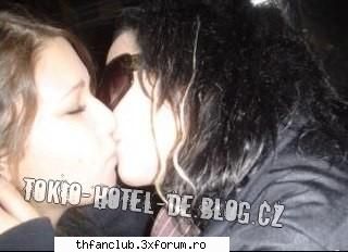hai h va pun ceva!!!! - chiar nush ce sa zic.........prima poza.....aia - .::Bill::.