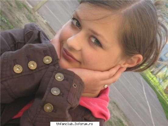 pic cu voi - Mia - .::About Us::.