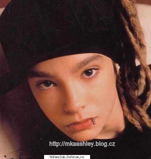 tokio hotel-hilf mir fliegen - am vazut-o si eu pe youtube e super imi place - .::Tokio Hotel::.