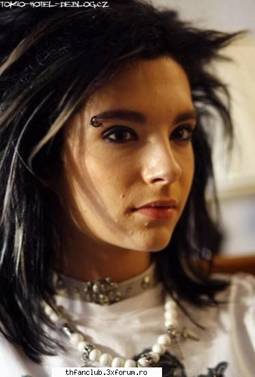ziceti si voi k io nush - da mai da nu prea seamana k o cearta intre frati - .::Tokio Hotel::.